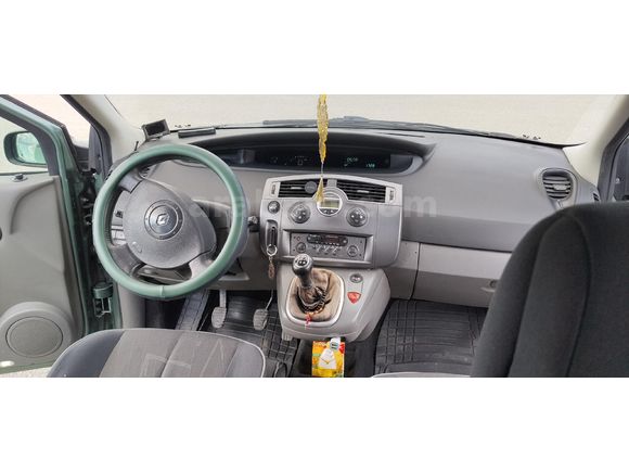 Sahibinden Renault Scenic 1.6 Dynamique 2004 Model  297000 km Yeşil