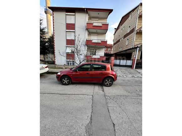 Sahibinden Renault Megane 1.4 Authentique 2004 Model  226.000 km Bordo