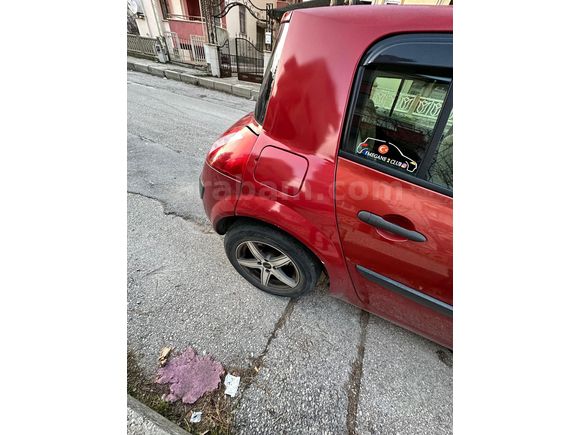 Sahibinden Renault Megane 1.4 Authentique 2004 Model  226.000 km Bordo