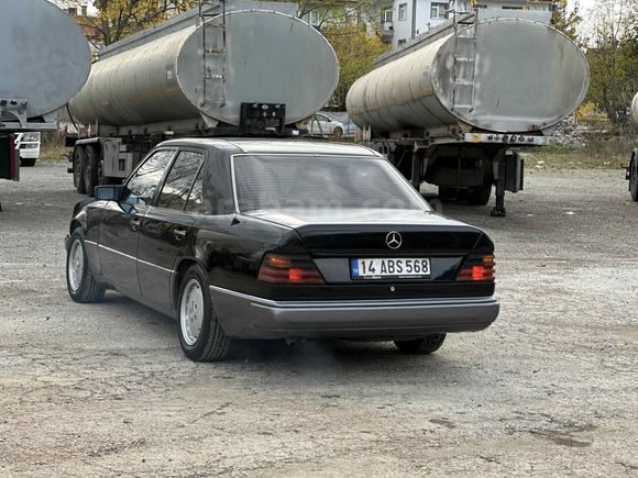 Sahibinden Mercedes - Benz E 300 D 1988 Model 