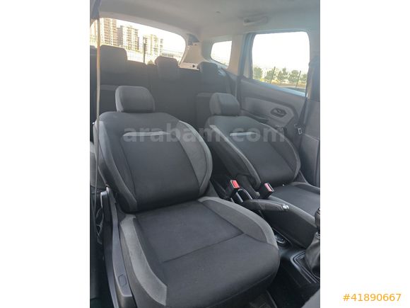 TEKDEMİR/MD AUTODAN FIRSAT ARACI DACİA DUSTER 4×4 EXTRALI