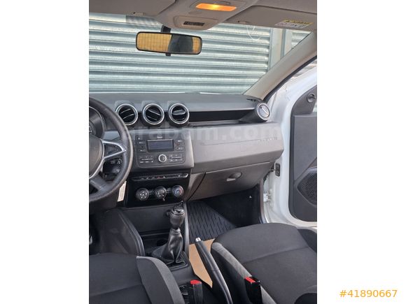 TEKDEMİR/MD AUTODAN FIRSAT ARACI DACİA DUSTER 4×4 EXTRALI