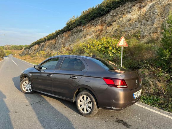 TEMİZ  BAKIMLI AİLE ARACI 133 bin km