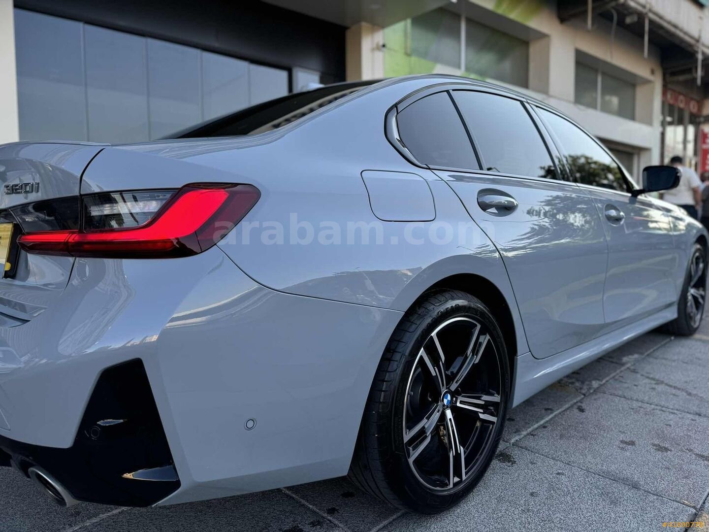 Galeriden BMW 3 Serisi 320i M Sport 2023 Model İstanbul 25.000 km Gri 6