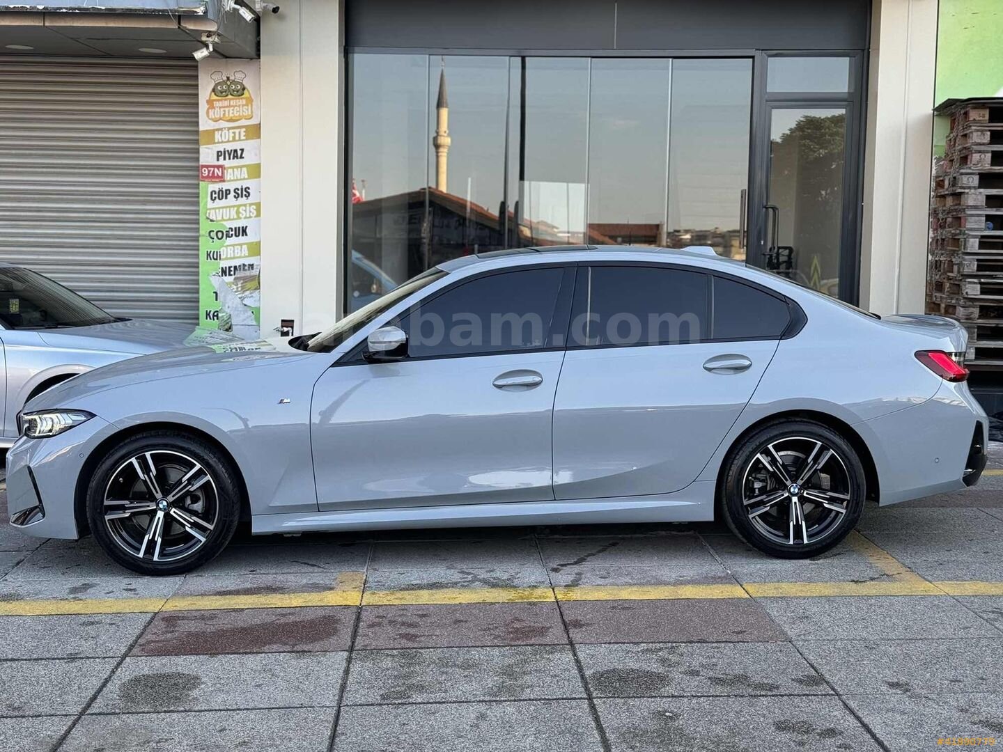 Galeriden BMW 3 Serisi 320i M Sport 2023 Model İstanbul 25.000 km Gri 7