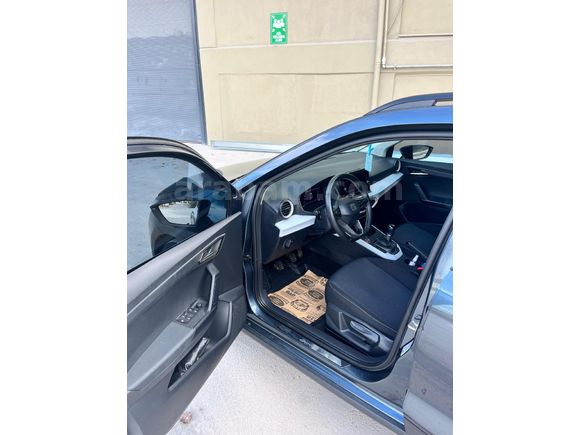 Sahibinden Seat Arona 1.0 EcoTSI Style Plus 2023 Model
