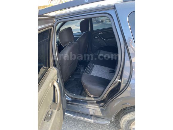 Sahibinden Dacia Duster 1.5 dCi 130.000 km 
6 İleri