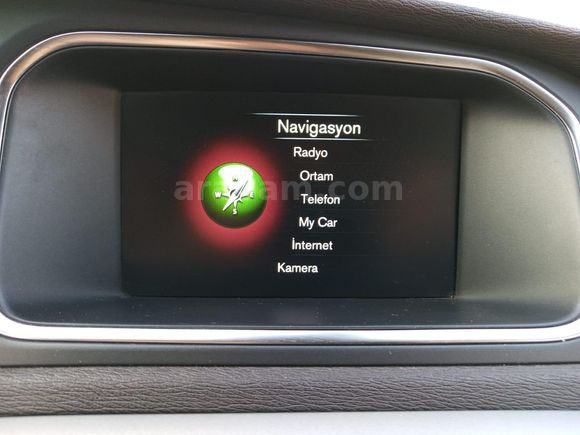 Volvo V40 1.6 D Premium+Plus  Boyasız
