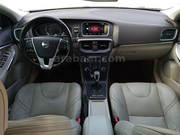 Volvo V40 1.6 D Premium+Plus  Boyasız