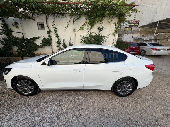 Sahibinden Ford Focus 1.5 EcoBlue Titanium Stil 2023 Model
