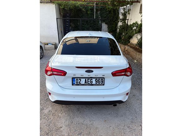 Sahibinden Ford Focus 1.5 EcoBlue Titanium Stil 2023 Model