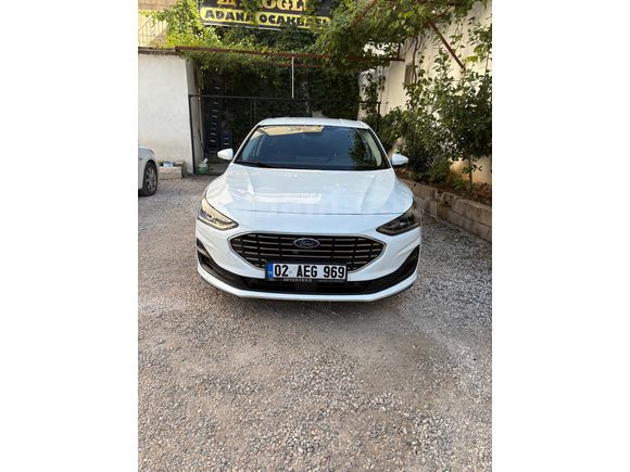 Sahibinden Ford Focus 1.5 EcoBlue Titanium Stil 2023 Model