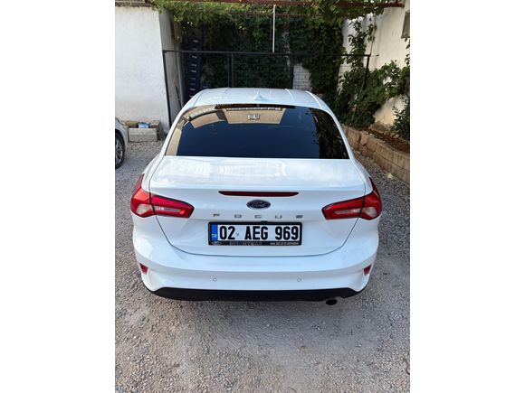 Sahibinden Ford Focus 1.5 EcoBlue Titanium Stil 2023 Model
