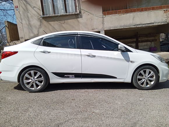 Sahibinden  temiz bakımlı Hyundai Accent Blue 1.4 D-CVVT Mode Plus 2016 Model 