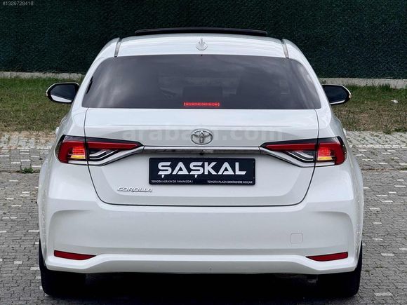 2021 TOYOTA COROLLA 1.5 FLAME X-PACK MULTİDRİVE S 142.ooo KM