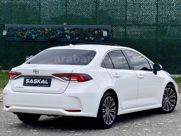 2021 TOYOTA COROLLA 1.5 FLAME X-PACK MULTİDRİVE S 142.ooo KM