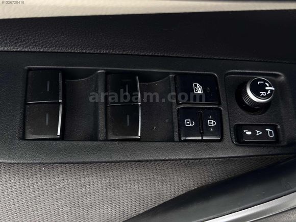 2021 TOYOTA COROLLA 1.5 FLAME X-PACK MULTİDRİVE S 142.ooo KM