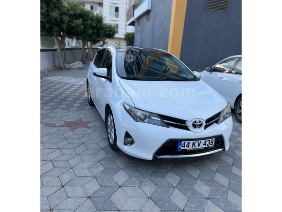 Temiz aile arabası 