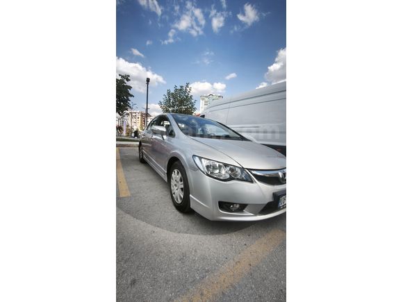 Sahibinden Honda Civic 1.6i VTEC Dream 2009 Model