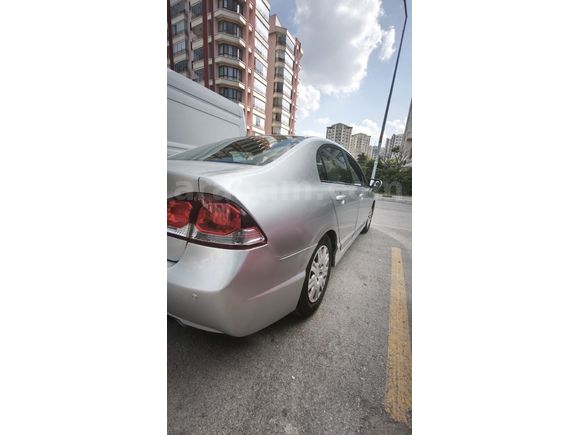 Sahibinden Honda Civic 1.6i VTEC Dream 2009 Model