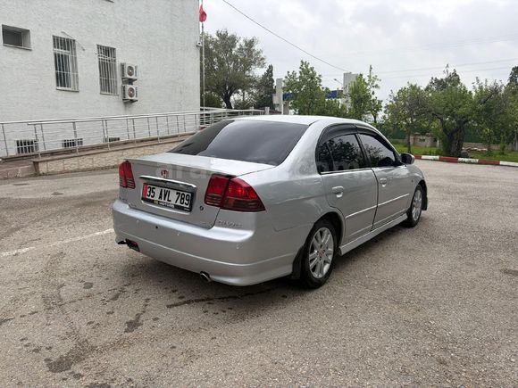 Sahibinden Honda Civic 1.6i VTEC ES 2005 Model