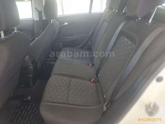EGEA CROS 1.4 STREET