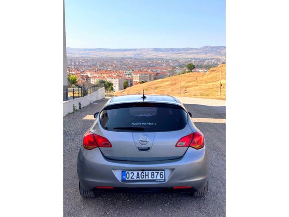 Sahibinden Opel Astra 1.6 Cosmo 2010 Model 