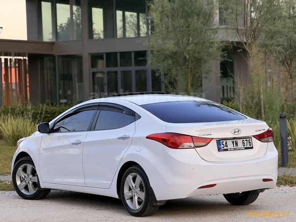 DÜŞÜK KM SUNROOF'LU