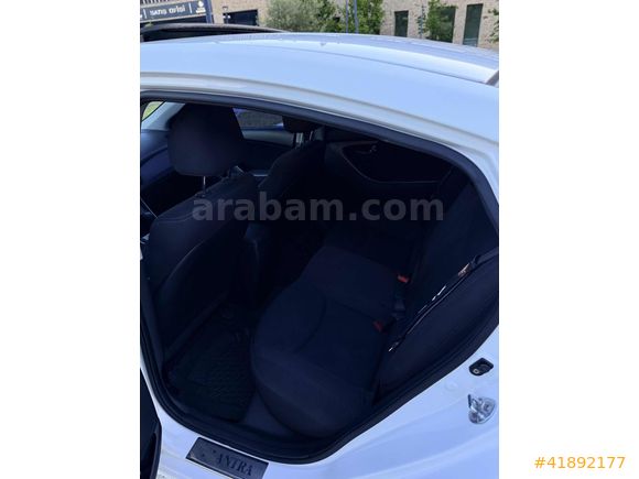 DÜŞÜK KM SUNROOF'LU