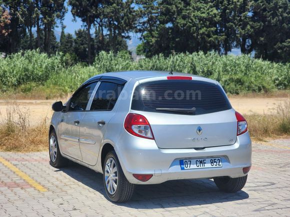 Sahibinden Renault Clio 1.5 dCi Authentique Edition 2012 Model Antalya
