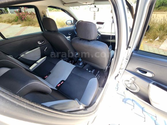 Sahibinden Renault Clio 1.5 dCi Authentique Edition 2012 Model Antalya