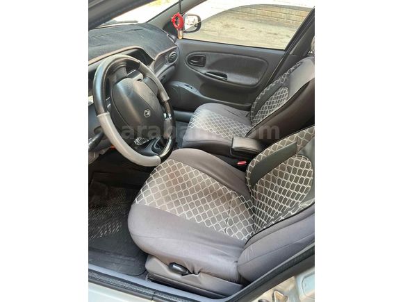 Sahibinden Renault Megane 1.6 Expression 2000 Model 