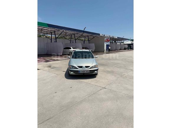 Sahibinden Renault Megane 1.6 Expression 2000 Model 