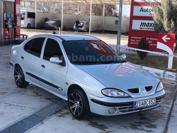 Sahibinden Renault Megane 1.6 Expression 2000 Model 