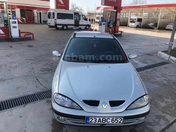 Sahibinden Renault Megane 1.6 Expression 2000 Model 
