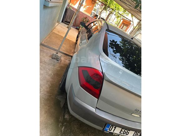 Sahibinden Renault Megane 1.6 Dynamique 2004 Model 