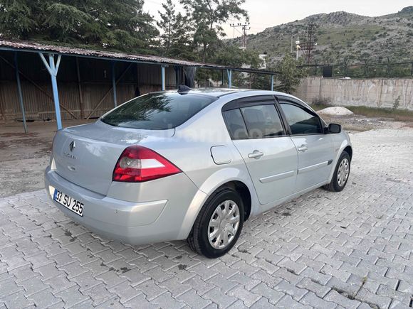 Sahibinden Renault Megane 1.6 Authentique 2004 Model 