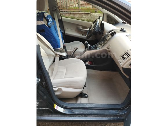 Sahibinden Toyota Auris 1.6 Elegant 2008 Model aynalar katlanır değil