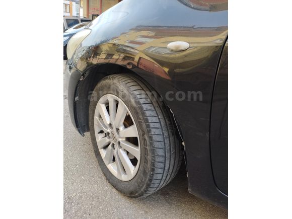 Sahibinden Toyota Auris 1.6 Elegant 2008 Model aynalar katlanır değil