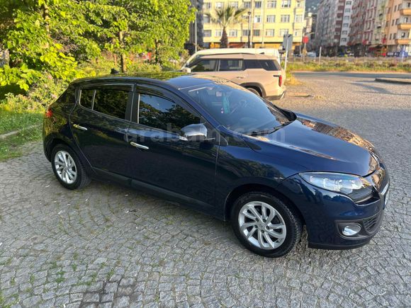 Sahibinden Renault Megane 1.6 Icon 2012 Model 