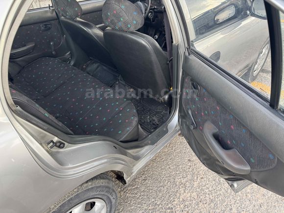 ATEŞHARMAN AUTO'DAN DEĞİŞENSİZ 98 Hyundai Accent 1.3