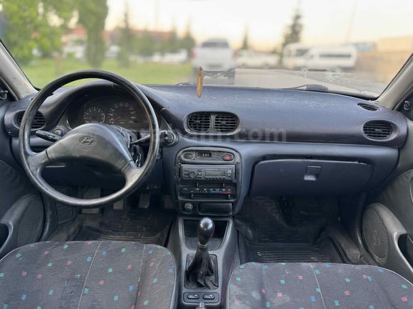 ATEŞHARMAN AUTO'DAN DEĞİŞENSİZ 98 Hyundai Accent 1.3