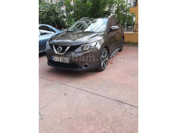 Sahibinden Nissan Qashqai 1.6 dCi Black Edition 2014 Model  365.000 km Kahverengi