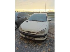 Sahibinden Peugeot 206 1.4 HDi Fever 2006 Model  267.000 km Beyaz
