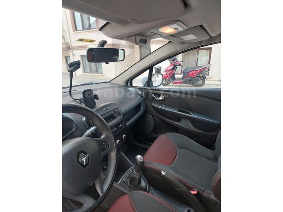 Sahibinden Renault Clio 1.5 dCi Joy 2015 Model  171500 km Beyaz