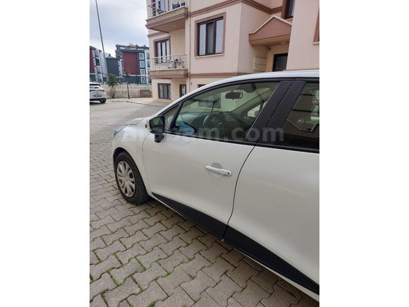 Sahibinden Renault Clio 1.5 dCi Joy 2015 Model  171500 km Beyaz