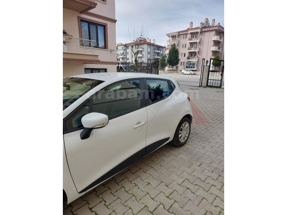 Sahibinden Renault Clio 1.5 dCi Joy 2015 Model  171500 km Beyaz
