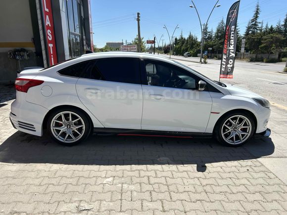 Sahibinden Ford Focus 1.6 Ti-VCT Titanium 2012 Model 