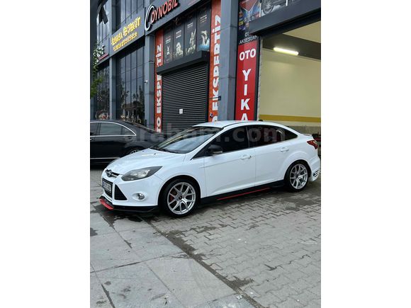 Sahibinden Ford Focus 1.6 Ti-VCT Titanium 2012 Model 