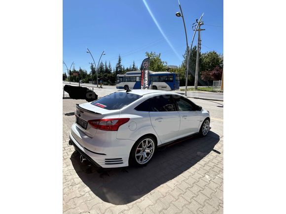 Sahibinden Ford Focus 1.6 Ti-VCT Titanium 2012 Model 